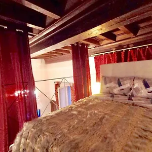 https://florentine-style-central-apartments.it-tuscanyhotel.com